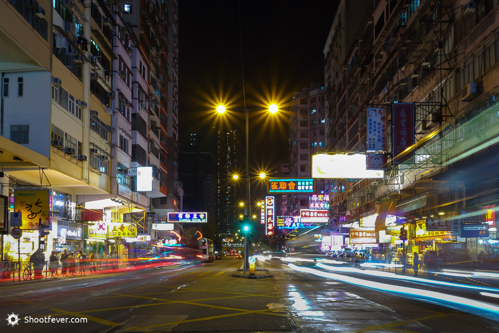 Calle en Hong Kong / Fotografía nocturna con larga exposición